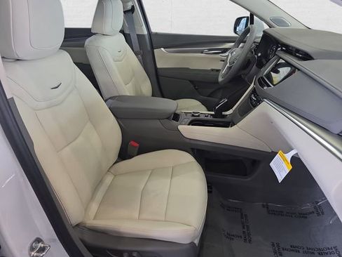 New 2026 Cadillac XT5 Premium Luxury image 10