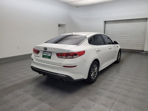 Used 2019 Kia Optima LX FWD image 9