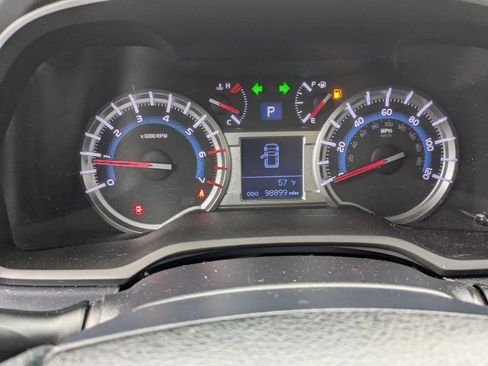 Certified 2016 Toyota 4Runner SR5 AWD/4WD image 41