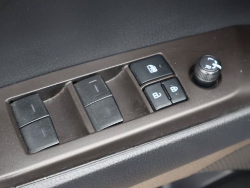 Used 2022 Toyota Camry LE FWD image 16