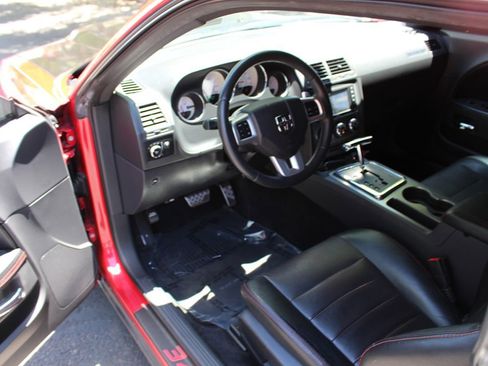 Used 2013 Dodge Challenger R/T w/ Sound Group II RWD image 7