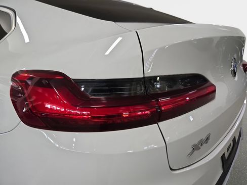 Used 2020 BMW X4 xDrive30i w/ Premium Package AWD/4WD image 30