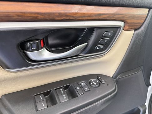 Used 2021 Honda CR-V EX-L image 12