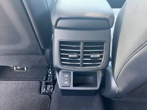 Certified 2024 Kia Seltos EX AWD/4WD image 21