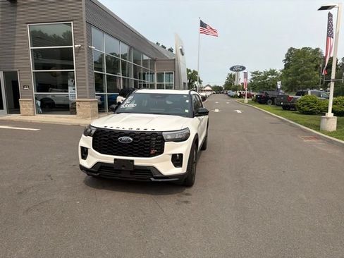 Certified 2025 Ford Explorer ST w/ Sun And Sound Package AWD/4WD image 37