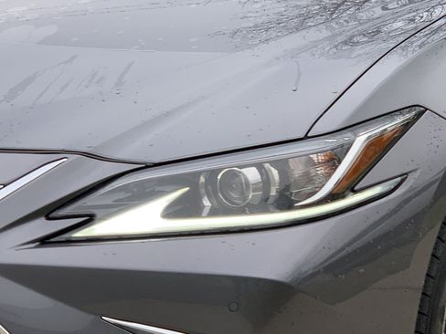 Used 2020 Lexus ES 350 w/ Premium Package image 6