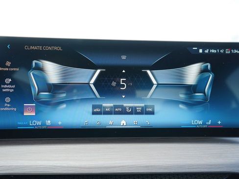 New 2026 BMW 330i Sedan w/ M Sport Package image 17