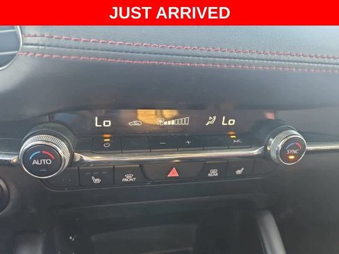 Used 2022 MAZDA MAZDA3 s FWD image 14