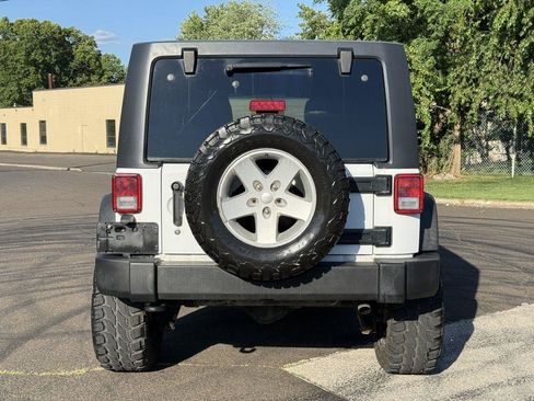 Used 2017 Jeep Wrangler Unlimited Sport w/ Quick Order Package 24S AWD/4WD image 10