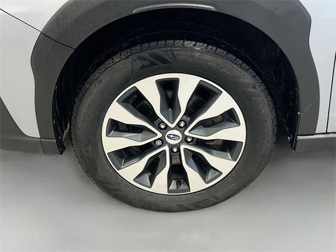 Certified 2023 Subaru Outback Limited image 36