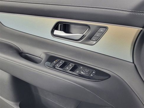 New 2025 Nissan Murano SL image 13