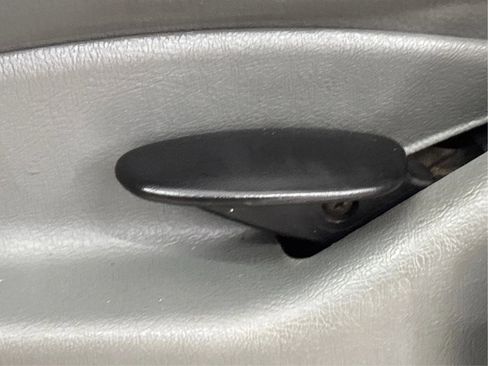 Used 2013 Ford E-250 and Econoline 250 Extended Van 3D w/ PWR Group image 25