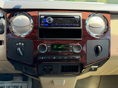 Used 2010 Ford F350 Lariat AWD/4WD image 25