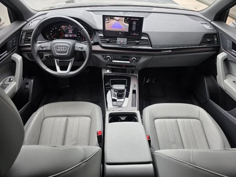 Used 2023 Audi Q5 2.0T Premium w/ Convenience Package AWD/4WD image 16