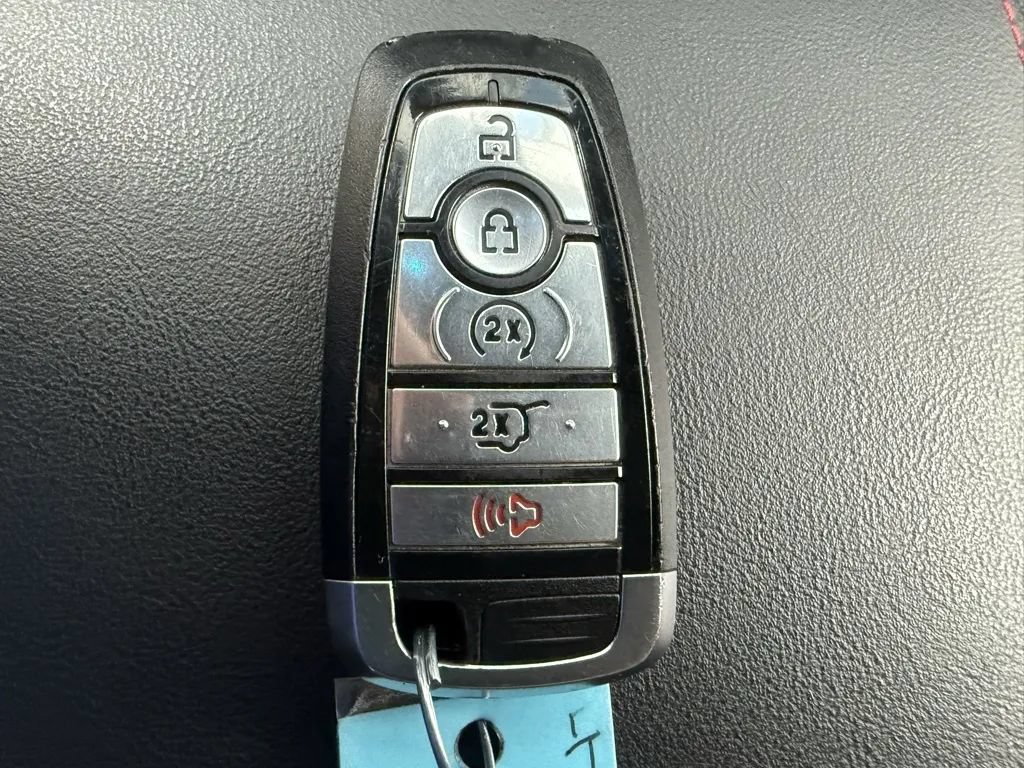 Used 2025 Ford Explorer ST-Line w/ ST-Line Street Pack AWD/4WD image 41
