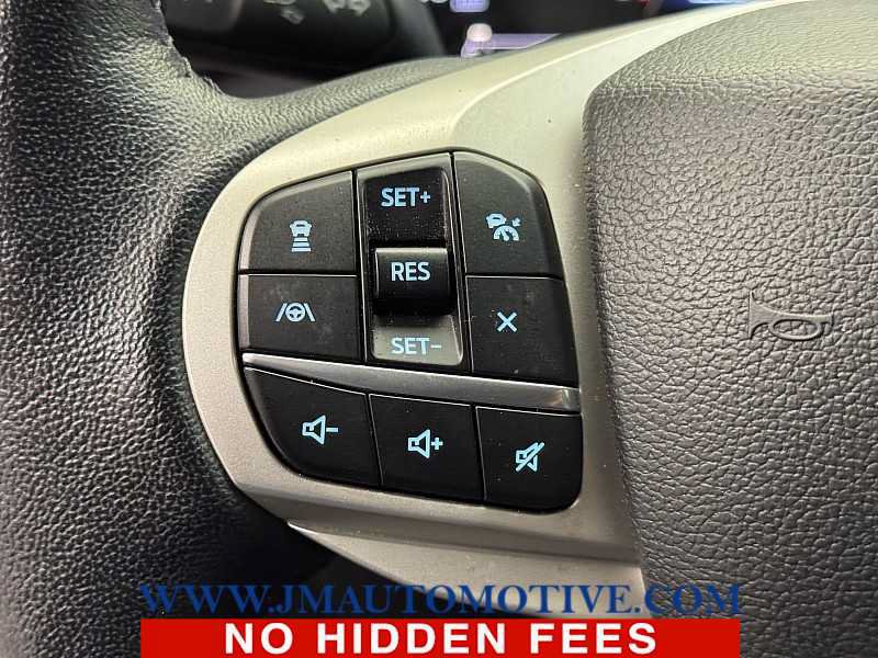 Used 2023 Ford Explorer XLT w/ Equipment Group 202A AWD/4WD image 41