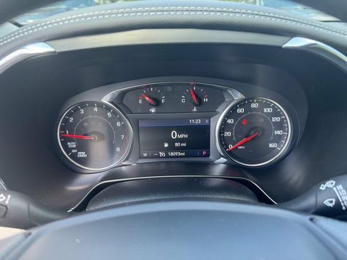 Used 2025 Chevrolet Blazer LT FWD image 4