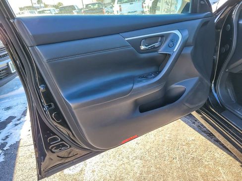 Used 2018 Nissan Altima 2.5 SL w/ 2.5 SL Technology Package image 15