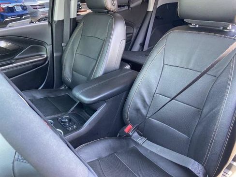 Used 2021 GMC Terrain SLT w/ Infotainment Package II FWD image 15