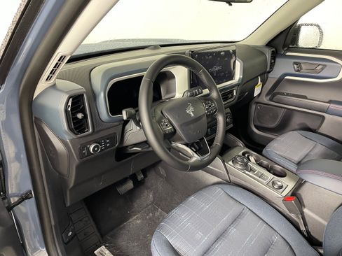New 2025 Ford Bronco Sport Heritage w/ Convenience Package AWD/4WD image 3