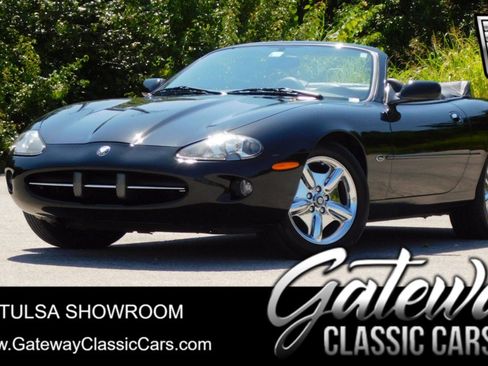 Used 1998 Jaguar XK8 Convertible image 1