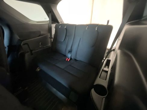 Used 2020 Ford Explorer XLT w/ Comfort Package AWD/4WD image 23