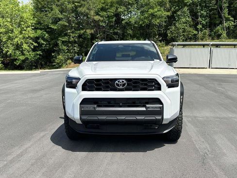 Used 2025 Toyota 4Runner TRD Off-Road Premium AWD/4WD image 2