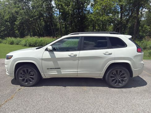 Used 2019 Jeep Cherokee High Altitude AWD/4WD image 3