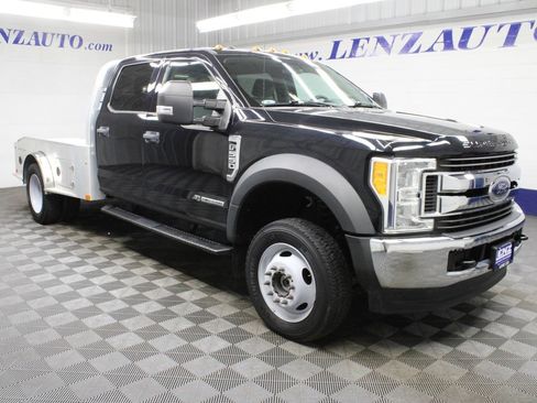 Used 2017 Ford F550 4x4 Crew Cab Super Duty w/ XLT Value Package image 5