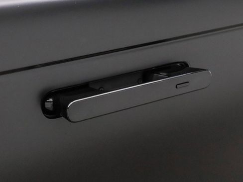 Used 2023 Land Rover Range Rover SE image 55