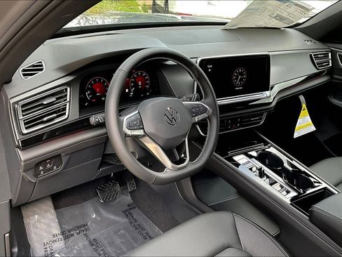 New 2025 Volkswagen Atlas Cross Sport SEL image 14