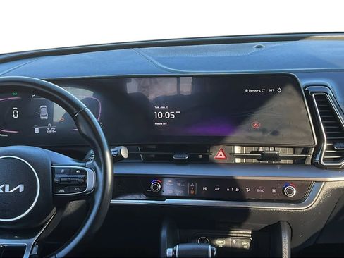 Used 2024 Kia Sportage EX image 29