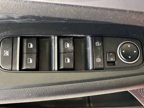 Used 2023 Kia Forte LXS image 15