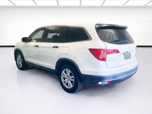Used 2017 Honda Pilot LX image 6