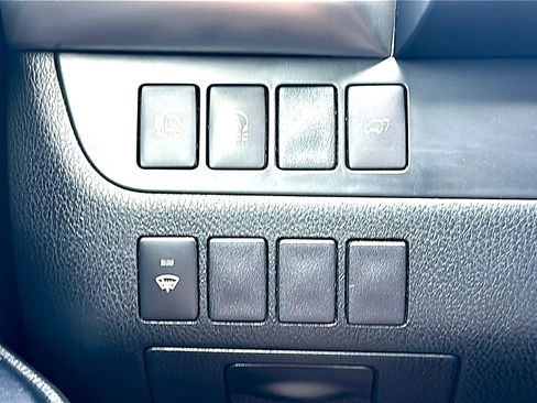 Used 2018 Toyota Highlander Plus image 37