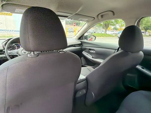 Used 2020 Nissan Sentra SR w/ Electronics Package FWD image 24