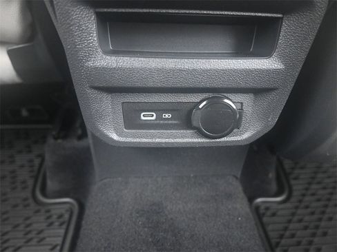 Used 2021 Volkswagen Tiguan SEL Premium R-Line image 14