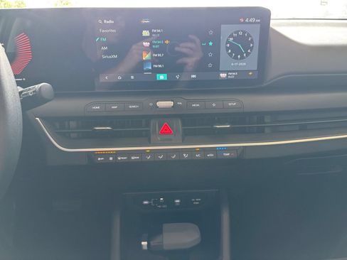 Used 2025 Kia K4 FWD image 17