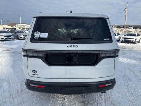 New 2026 Jeep Grand Wagoneer Limited image 4