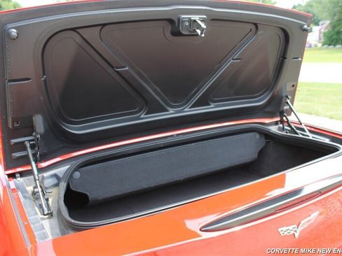 Used 2007 Chevrolet Corvette Convertible w/ Preferred Equipment Group RWD image 37