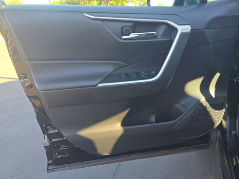 Certified 2022 Toyota RAV4 XLE Premium image 20