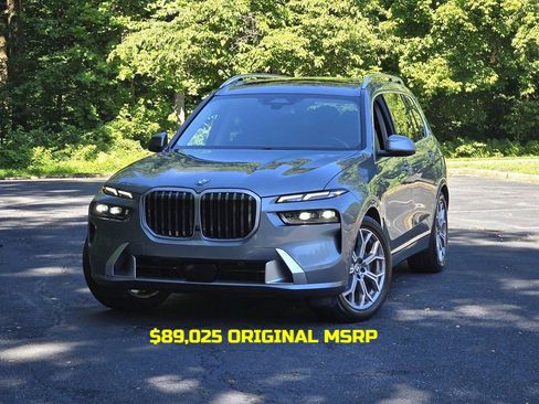 Used 2025 BMW X7 xDrive40i w/ Premium Package AWD/4WD image 1