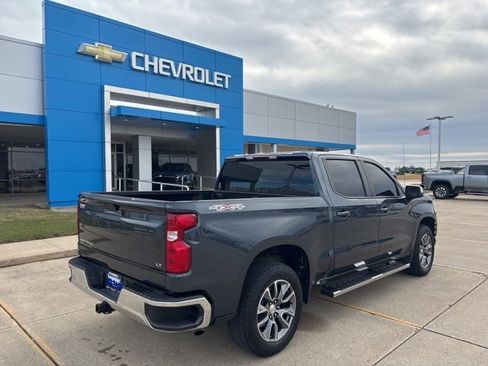 Used 2022 Chevrolet Silverado 1500 LT image 8