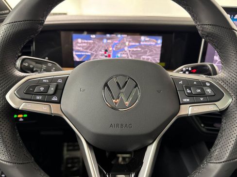 New 2026 Volkswagen Tiguan SEL R-Line AWD/4WD image 23