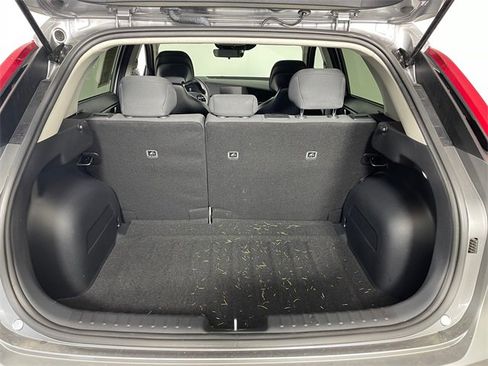Certified 2025 Kia Niro LX image 12