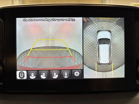 Used 2019 Hyundai Santa Fe FWD w/ Cargo Package image 17