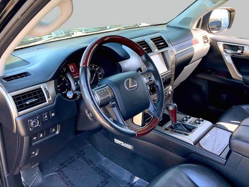 Used 2014 Lexus GX 460 Luxury AWD/4WD image 18