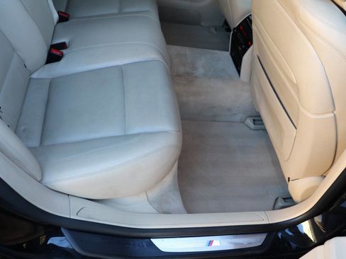 Used 2013 BMW 750Li image 42