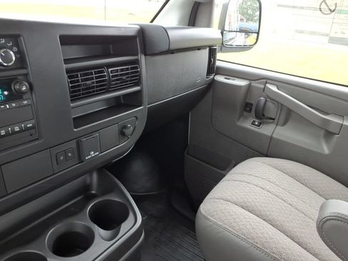 New 2026 GMC Savana 2500 Extended w/ Driver Convenience Package RWD image 20