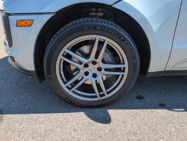 Used 2020 Porsche Macan S AWD/4WD image 32